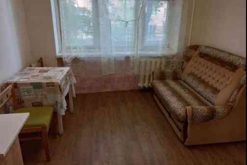Продам 1 комнатную квартиру на лен .поселке Одесса