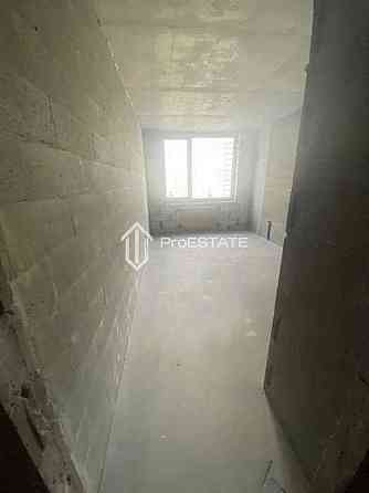 Продаж Квартира 18-кімнатна, 6/25 поверх на вул. Олександра Олеся Київ