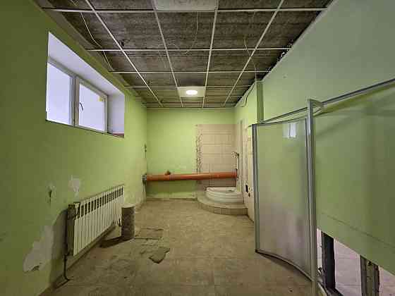 Продаж торгове приміщення на Шевченка вул., 101 Ivano-Frankivs'k