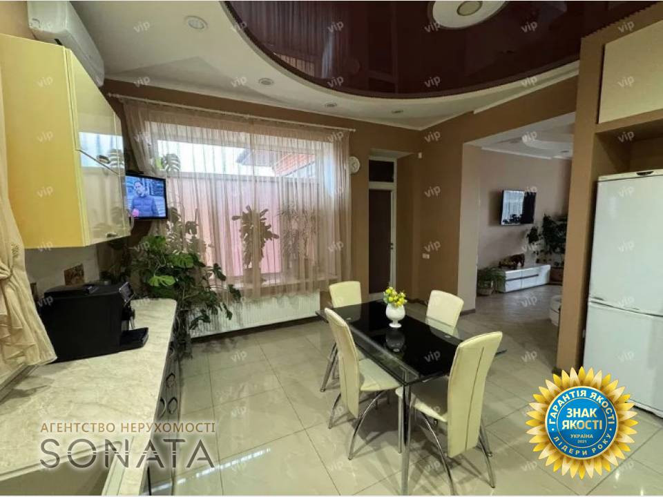 Продаж 2-поверховий Будинок  210 кв.м 5 кімн. на вул. Стуса Черкаси - фото 2