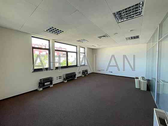 Оренда офісне приміщення на вул. Ярославів Вал приміщень - 8, поверх - 6/6 Київ