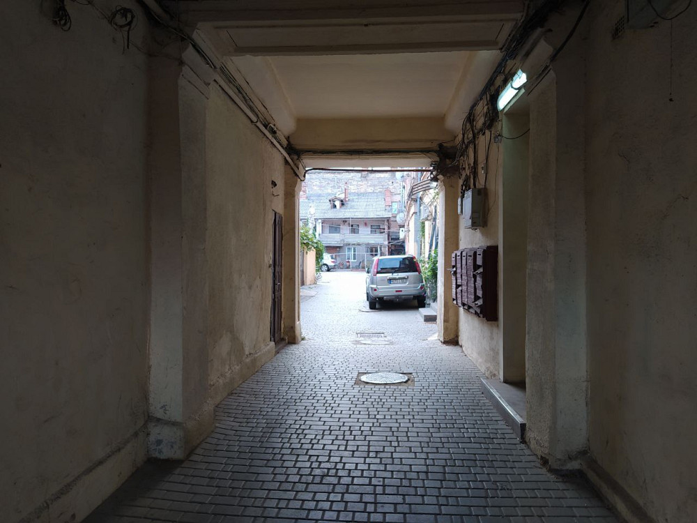 Продам  квартиру  просторную в самом центре, для большой  семьи, можно под офис. Odessa - photo 10