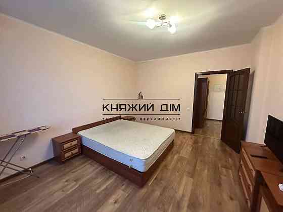 Оренда Квартира 1-кімнатна, 14/25 поверх на Воскресенская ул. Киев