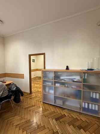 Оренда офісне приміщення на вул. Вербицького Михайла приміщень - 2, поверх - 1/3 Львів