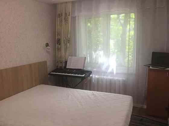 Оренда Квартира 2-кімнатна, 2/5 поверх на Донця, 23б Київ