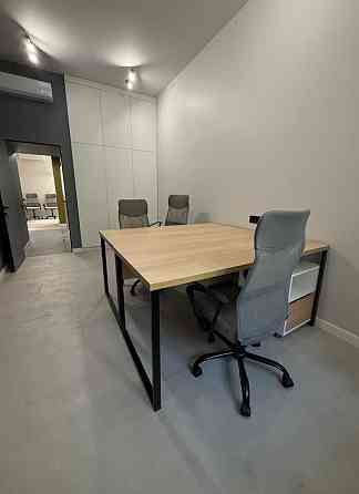 Продаж офісне приміщення на вул. Володимирська приміщень - 2, поверх - 1/4 Kiev