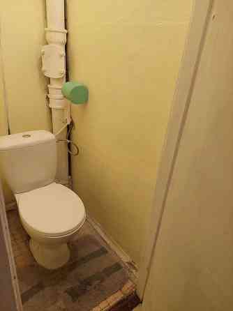 Продаж Квартира 2-кімнатна, 4/5 поверх на Микитенко Івана вул., д. 7в Київ