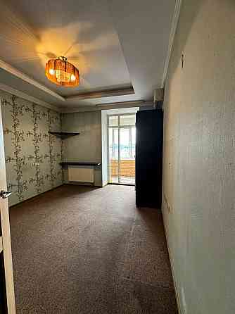 Продаж Квартира 2-кімнатна, 12/14 поверх на Почайнинська вул., д. 70 Kiev