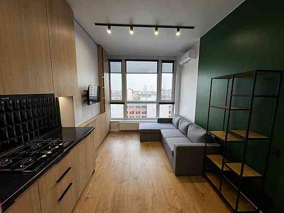 Продаж Квартира 1-кімнатна, 12/12 поверх на Коновальця Ивано-Франковск