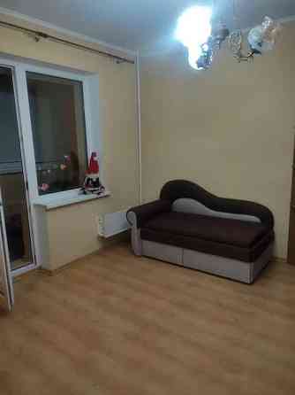 Оренда Квартира 3-кімнатна, 14/16 поверх на ул. Ревуцкого Киев