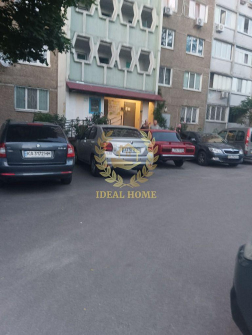 Простора 3-кімнатна квартира з меблями, вул. Рональда Рейгана 4А Київ - фото 2