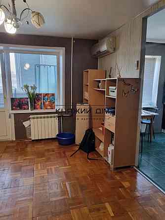 Продаж Квартира 1-кімнатна, 8/9 поверх на Харьковское шоссе Киев