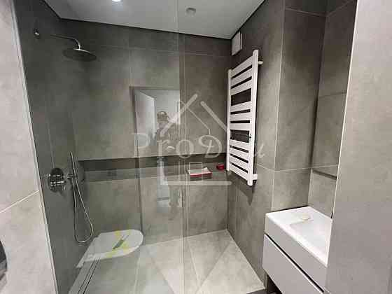 Продаж Квартира 1-кімнатна, 9/24 поверх на Васильківська вул., 1 Kiev