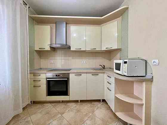 Оренда Квартира 1-кімнатна, 3/16 поверх на Ревуцького, 21 Київ