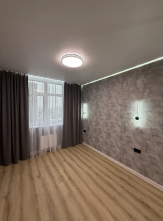 Продаж Квартира 1-кімнатна на ул. Краснова, 1ж Одеса