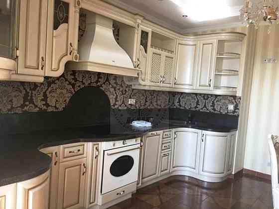 3 кімнатна, пр-т Берестейський 121 А, Святошинський р-н Киев