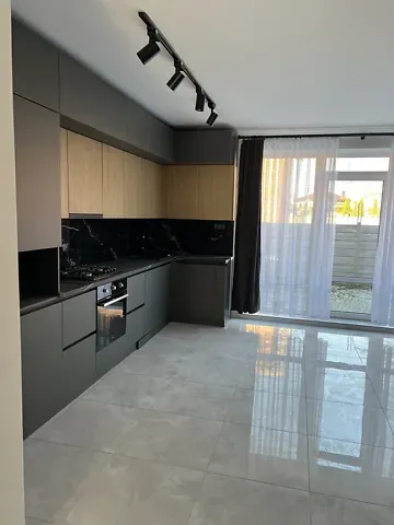 Продаж 3-поверховий   140 кв.м 5 кімн. на Горіховий провулок  - фото 5