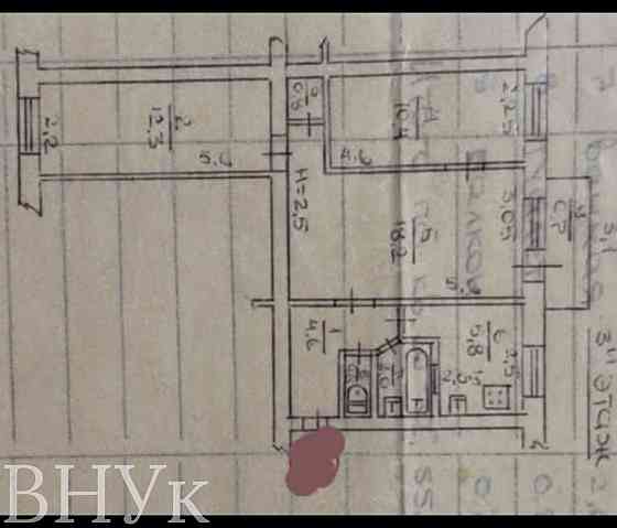 Продаж Квартира 3-кімнатна, 3/5 поверх на Проспект Свободи Uzhhorod