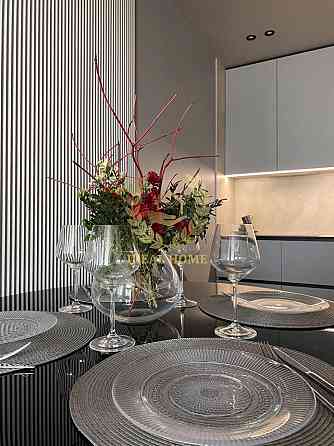 Стильна 2-кімнатна квартира з дизайнерським ремонтом в ЖК Comfort Town Київ