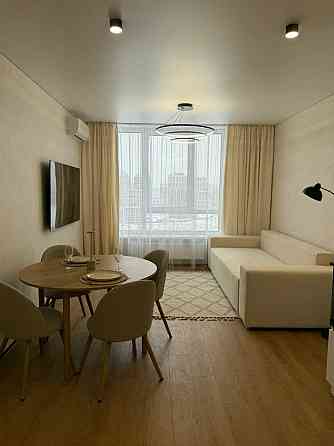 Продаж Квартира 2-кімнатна, 18/25 поверх на Всеволода Змієнка вул., д. 30 Киев