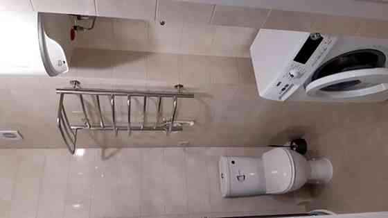 Оренда Квартира 1-кімнатна, 4/9 поверх на ул. Регенераторная Киев