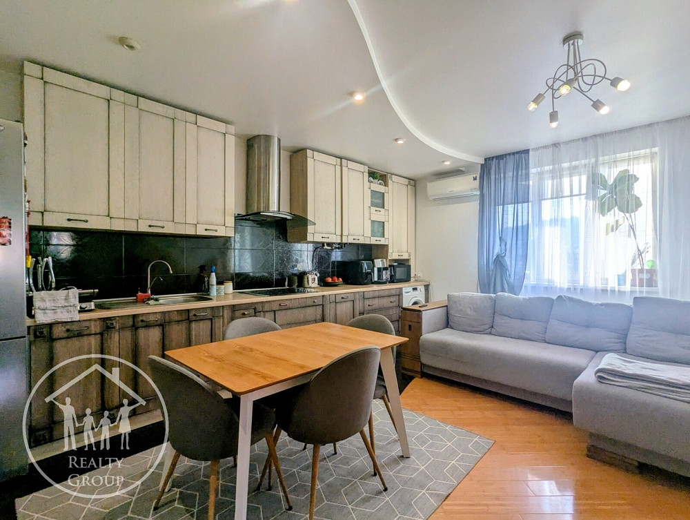 Продаж Квартира 2-кімнатна, 4/5 поверх на Івасюка, 50А Винники - фото 1