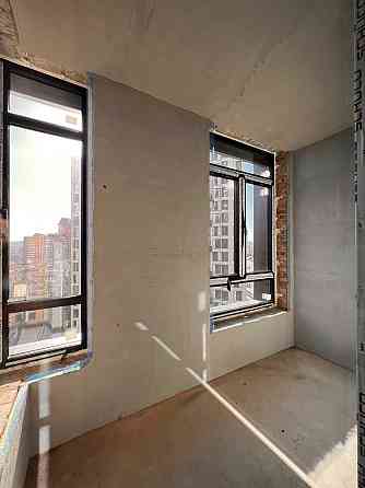 Продаж Квартира 3-кімнатна, 10/25 поверх на Василя Тютюнника вул., д. 39 Kiev