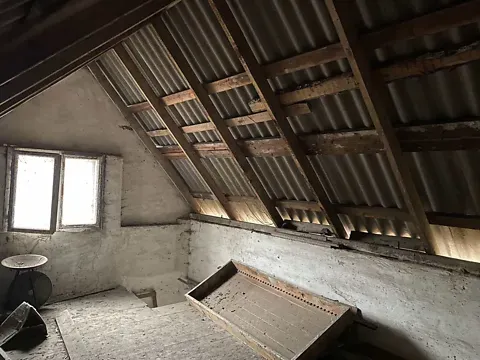 For sale 2-storey   29 sq.m 2 rooms at Червона Калина масив  - photo 5