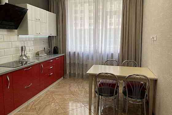 Продаж Квартира 2-кімнатна, 2/18 поверх на Жемчужная улица Одеса