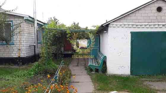 Продаж Будинок 4-кімнатний на Молодежная ул., 7 Русанов