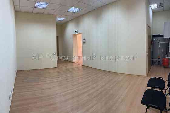 Оренда Будинок 3-кімнатний на Срібнокільська вул., 2А Киев