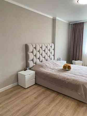 Продаж Квартира 2-кімнатна, 24/26 поверх на Володимира Івасюка вул., д. 1 Kiev