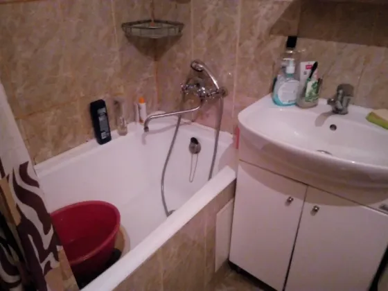 I will rent a good room in an apartment with a landlady on Cheryomushki, Kosmonavtov Street for 1 guy or girl Odessa