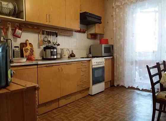 Оренда Квартира 3-кімнатна, 1/16 поверх на ул. Вишняковская, 7б Киев