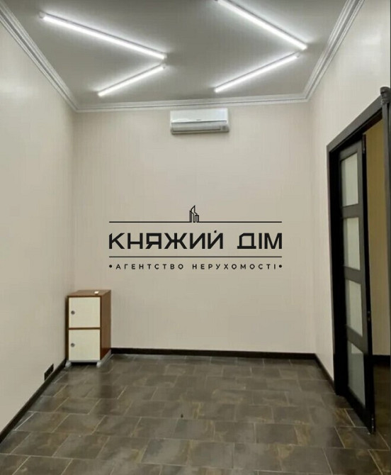 Продаж роздільної 2-х к. квартири на Подолі м. Контракова Площа. №21146493 Київ - фото 5