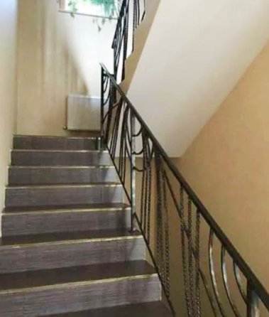 Современный дом из красного кирпича в Киевском районе, Фонтан. Одеса