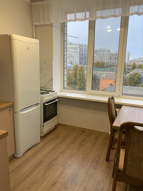 Продаж Квартира 2-кімнатна, 12/13 поверх на Лесі Українки вул., д. 36/10 Київ - фото 1