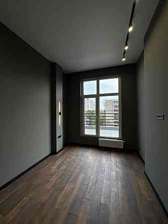 3 комнатная, "Граф" на Педагогической, с большой террасой. Одеса