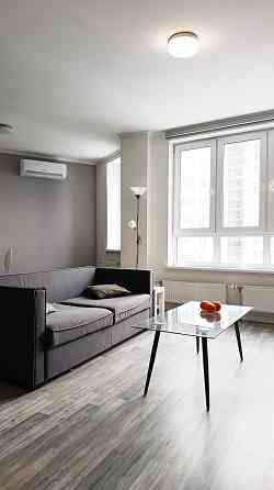 Продаж Квартира 1-кімнатна, 18/24 поверх на Глушкова Академіка вул., д. 9-В Київ