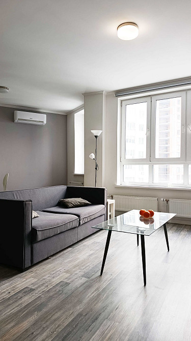 Продаж Квартира 1-кімнатна, 18/24 поверх на Глушкова Академіка вул., д. 9-В Київ - фото 1