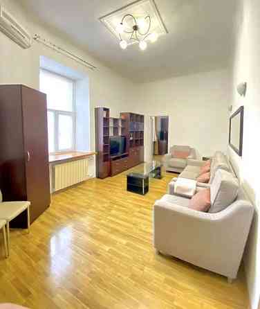 Оренда Квартира 2-кімнатна, 2/3 поверх на Богдана Хмельницького, 36а Київ