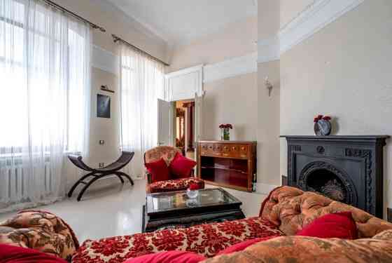 Оренда Квартира 3-кімнатна, 1/3 поверх на Гоголя ул., 5 Одесса