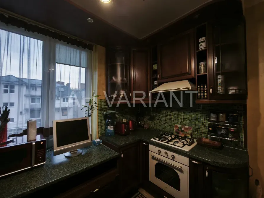 Продаж 3к Квартира 89 кв.м Возз'днання 17 Ужгород - фото 16