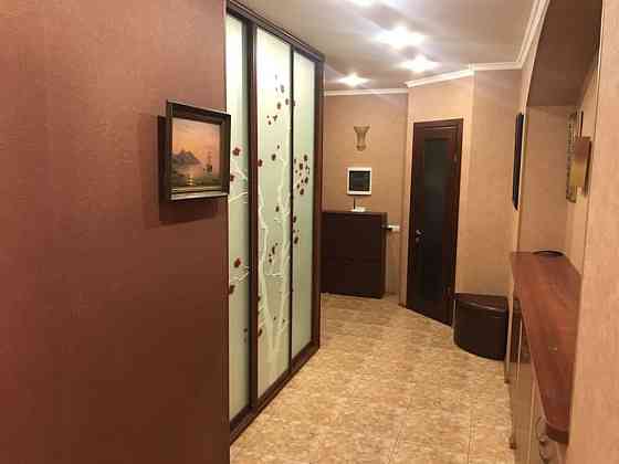 Оренда Квартира 3-кімнатна, 7/24 поверх на пр. Николая Бажана, 16 Київ