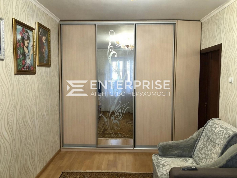 Продаж Квартира 1-кімнатна, 3/9 поверх на вул. Милославская Київ - фото 1