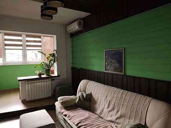 Оренда Квартира 3-кімнатна, 2/18 поверх на ул. Ревуцкого Київ