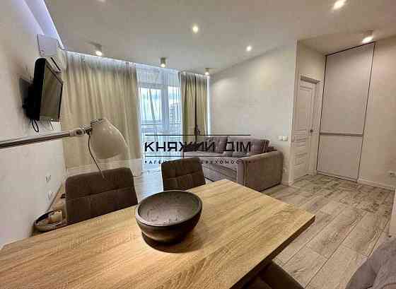 Оренда Квартира 2-кімнатна, 16/24 поверх на Предславинская ул. Kiev