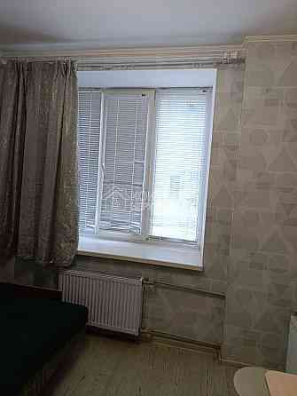 Оренда Квартира 1-кімнатна, 1/9 поверх на вул. Резніковський Kharkiv