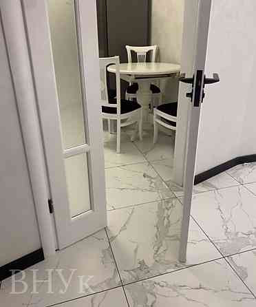 Продаж Квартира 4-кімнатна, 10/10 поверх на Стельмаха Вінниця