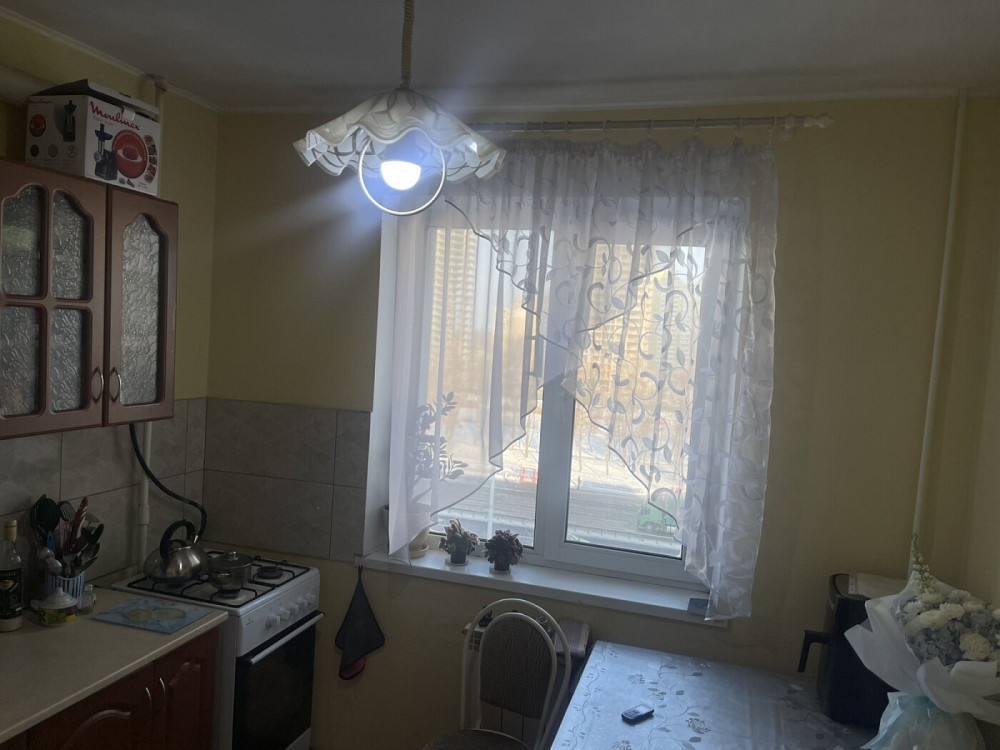 Оренда Квартира 3-кімнатна, 7/9 поверх на проспект Романа Шухевича (Генерала Ватутина), д.8 Киев - изображение 2